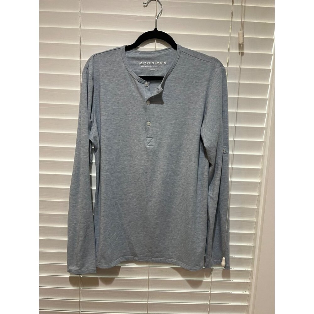 Mizzen and Main Long Sleeve Henley Shirt - Size M